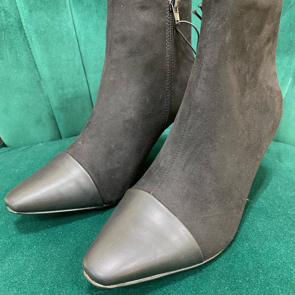 NWT Express Blk Heeled Boots